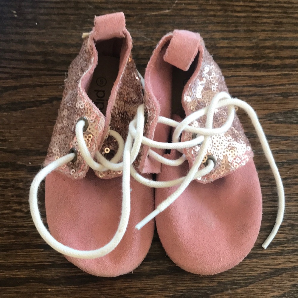Piper Finn pink sparkle shoes sz 5